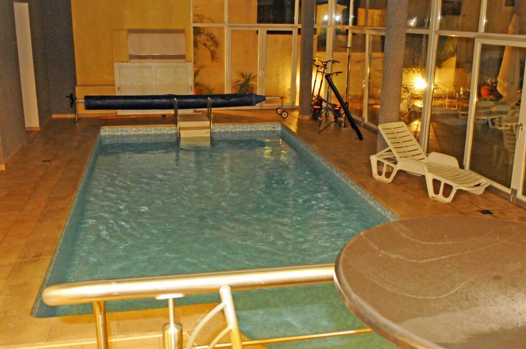 Apartments Villa Ceres Klek Bagian luar foto