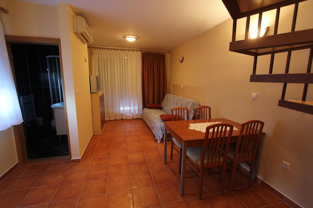 Apartments Villa Ceres Klek Bagian luar foto