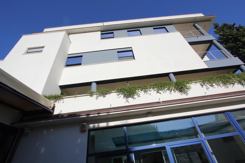 Apartments Villa Ceres Klek Bagian luar foto